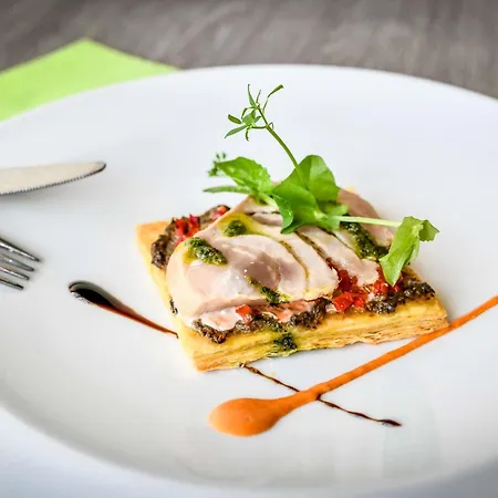 Ibis Styles La Rochelle Thalasso מלון 3*