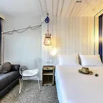 Ibis Styles La Rochelle Thalasso מלון