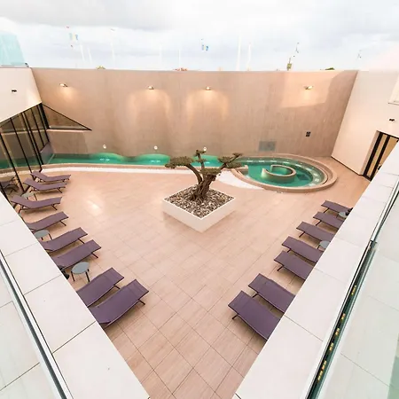 Ibis Styles La Rochelle Thalasso Otel 3*