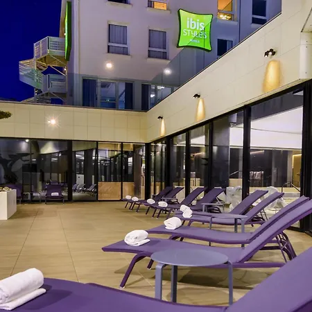 Ibis Styles La Rochelle Thalasso فندق