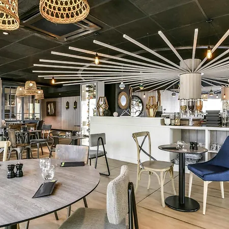 Отель Ibis Styles La Rochelle Thalasso 3*