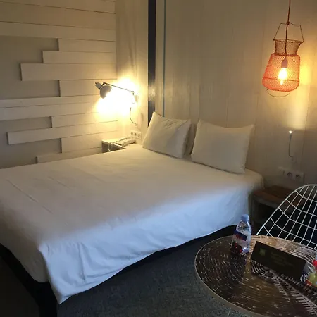 Отель Ibis Styles La Rochelle Thalasso Шатлайон-Плаж