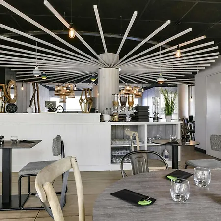 Ibis Styles La Rochelle Thalasso 3* 沙特拉永普拉日