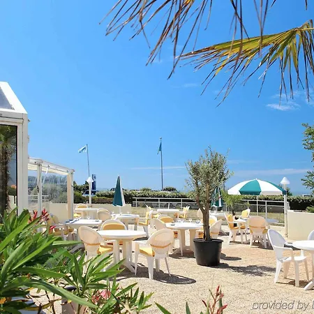 Ibis Styles La Rochelle Thalasso Hotell