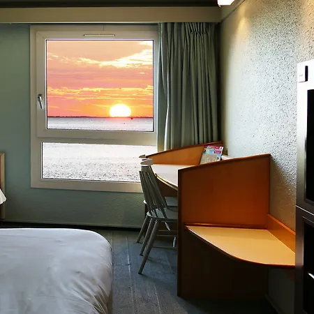 Ibis Styles La Rochelle Thalasso Hotell 3*