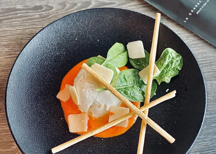 Отель Ibis Styles La Rochelle Thalasso Шатлайон-Плаж