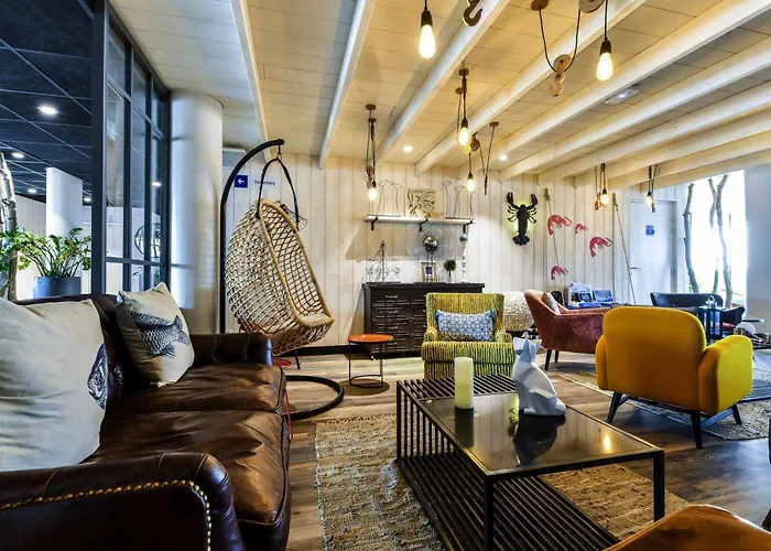 Отель Ibis Styles La Rochelle Thalasso Шатлайон-Плаж