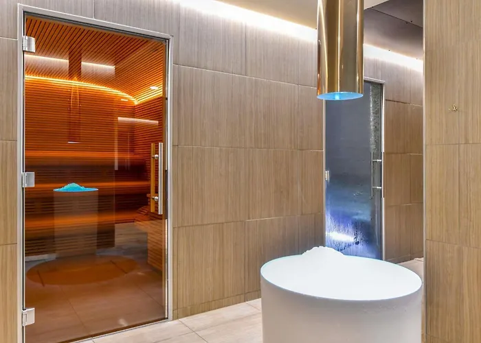 Ibis Styles La Rochelle Thalasso Hotel