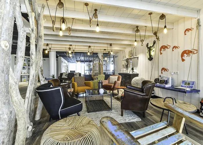 Ibis Styles La Rochelle Thalasso Hotel 3*