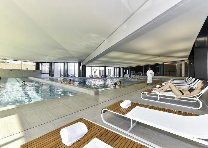 Ibis Styles La Rochelle Thalasso Отель